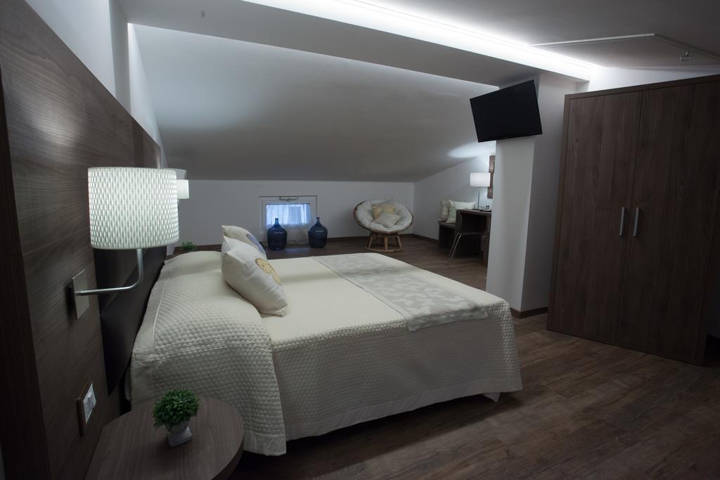 Magnifica Luxury Suites Асизи Екстериор снимка
