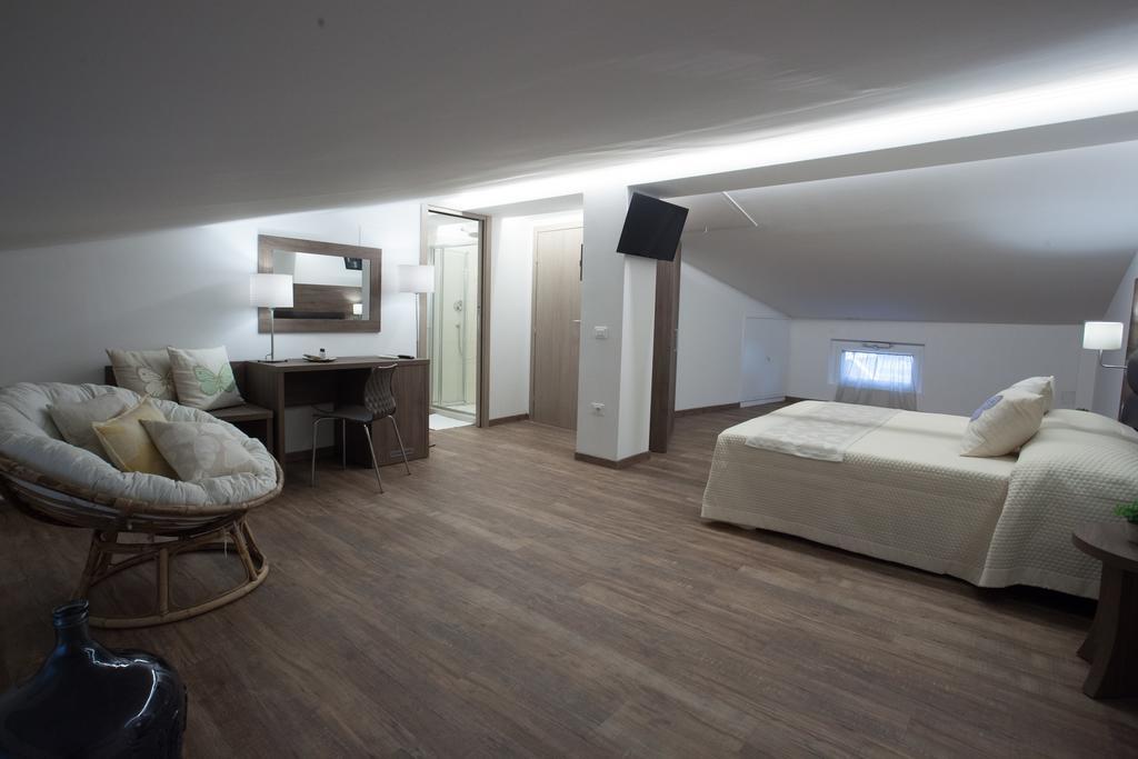 Magnifica Luxury Suites Асизи Екстериор снимка