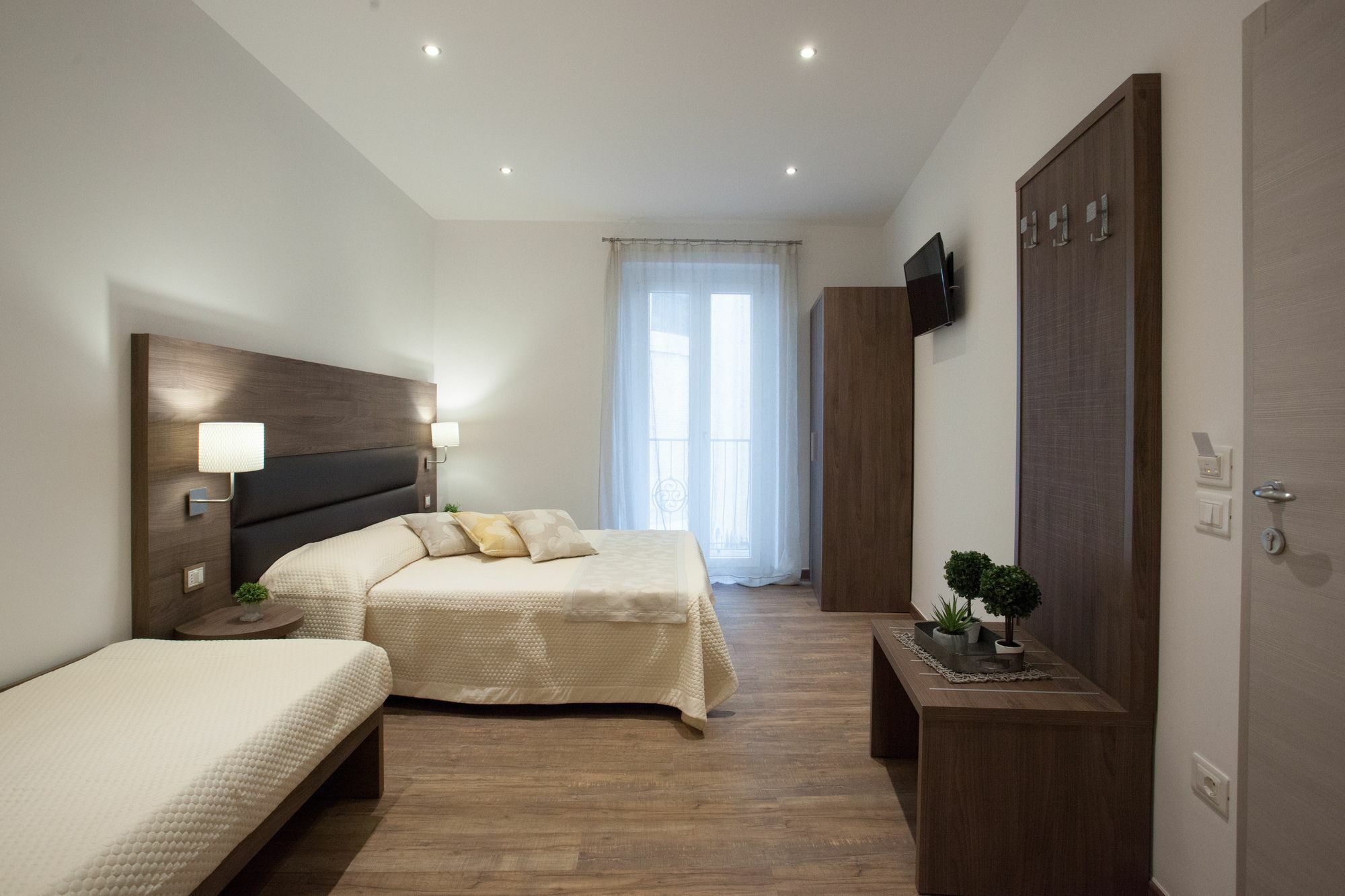 Magnifica Luxury Suites Асизи Екстериор снимка