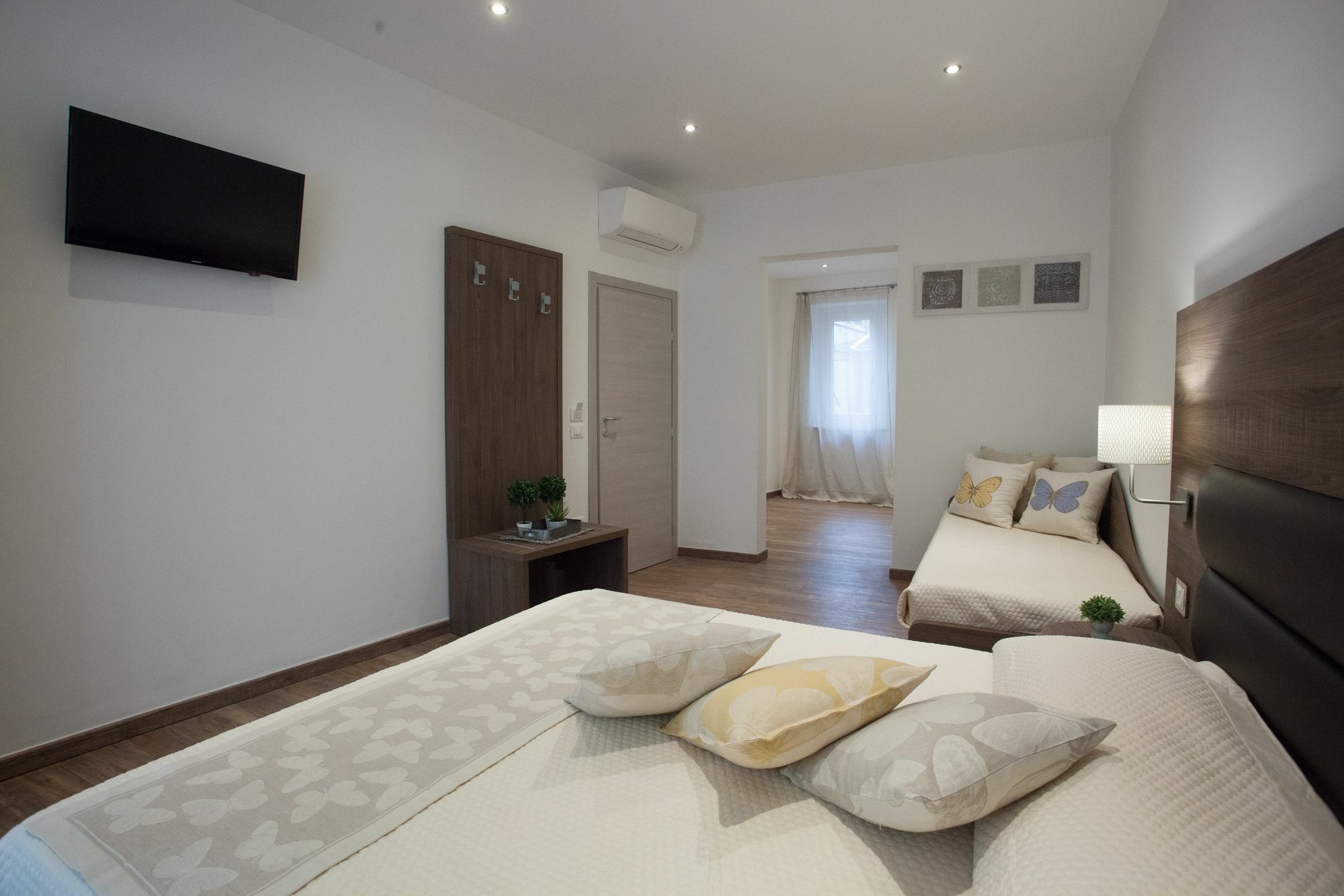 Magnifica Luxury Suites Асизи Екстериор снимка
